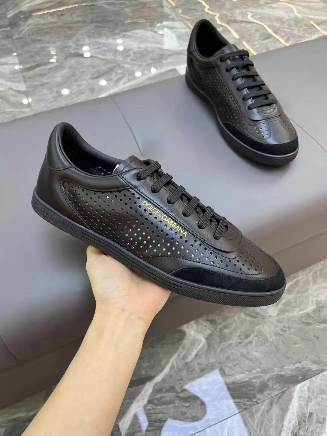 Men's Men's Shoes 💰400 [New Style] 🐝🐝DG—Dolce&G men's calfskin sneakers Portofino Yacht shoes, simple and versatile design, unique saddle leather soles. The Dolce &G logo rear wing is the icing on the cake. Imported cowhide + rubber outsole Size: 39-44 (customized at 38.45)